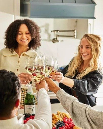 Don't forget to grab bottles of FRE wine for your holiday season!❄️

FRE is alcohol-removed wine that provides a sophisticated beverage alternative for people who cannot or choose not to consume alcohol.

The alcohol may not be there, but the taste is!

Cheers!🥂
@frewines
